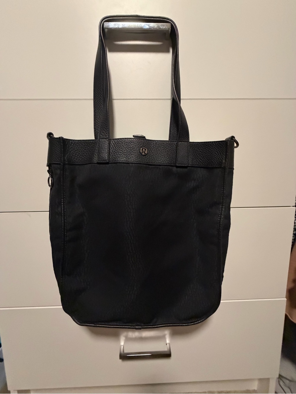 Lululemon Black Tote Bag with Top Handles and detachable strap